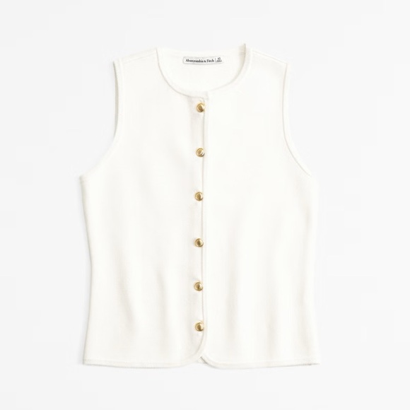 Abercrombie & Fitch Mara Sweater Vest in Cream - Picture 1 of 2
